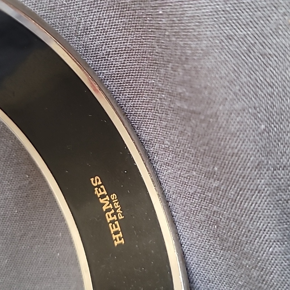 Hermes Enamel Bangle - Picture 4 of 5